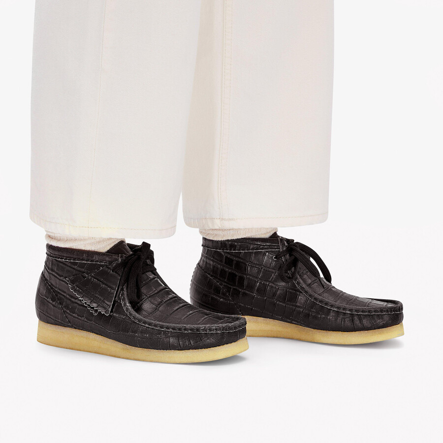 wallabee boot - zwart krokodillenleer